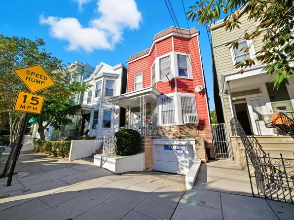 222 47th Street image 2 of 25