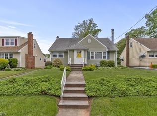 536 Washington Ave, Roselle, NJ 07203