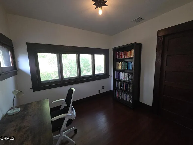 126 N Meridith Ave — Photo 14