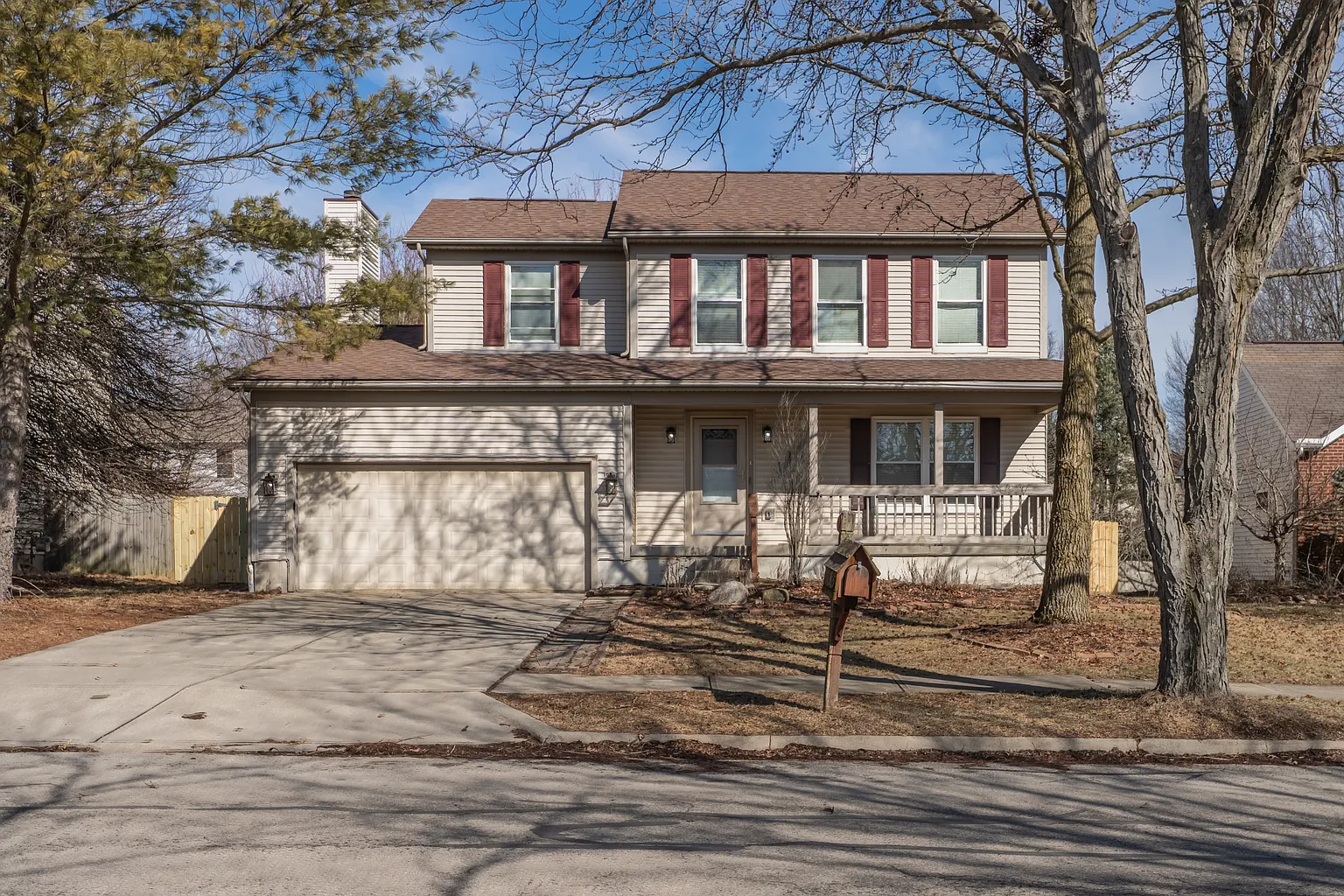 205 Lexington Blvd photo 1
