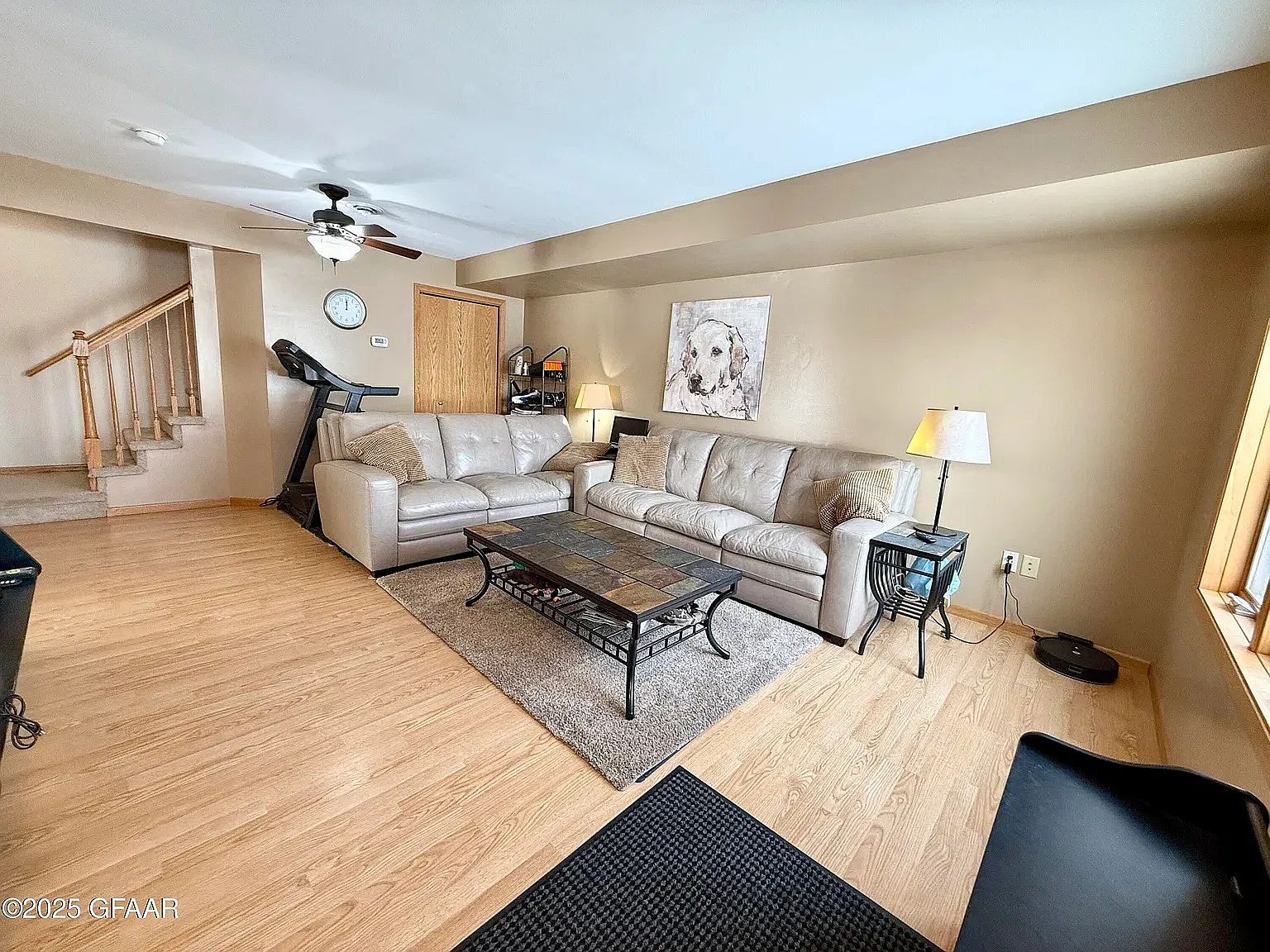 3 bed, 1240 sqft, $1,895 — Photo 2