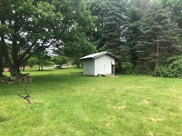 110 Idaho St, Shelocta, PA 15774