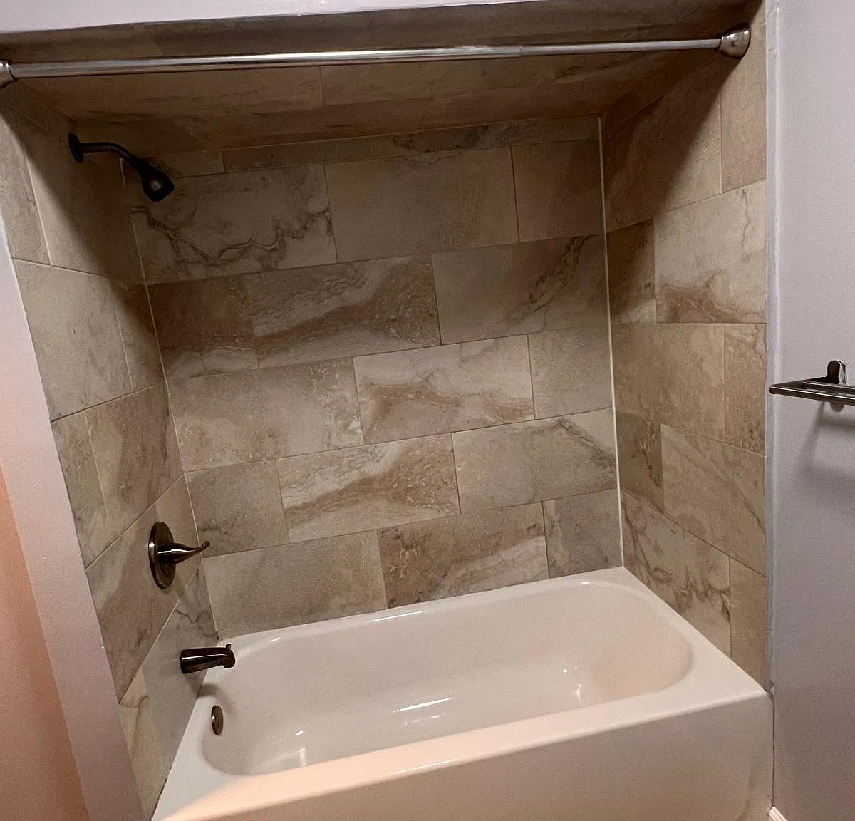 3 bed, 1200 sqft, $2,350 — Photo 4