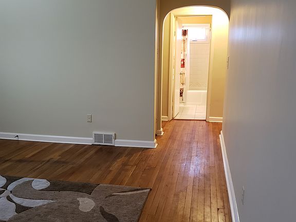 Arch from LR to hall