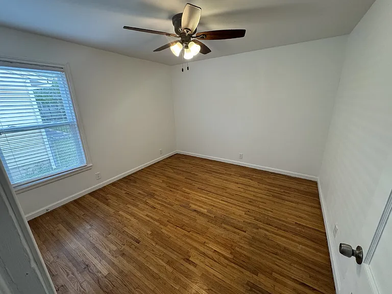 2318 Fenwick Dr — Photo 18