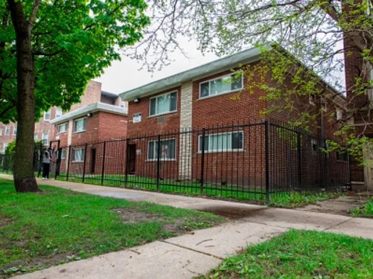 8312 S Ingleside Ave — Photo 16