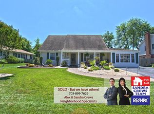 13119 Moss Ranch Ln, Fairfax, VA 22033