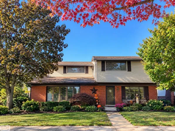 9896 William St, Taylor, MI 48180