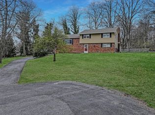 113 Williamsburg Ct, Newburgh, NY 12550