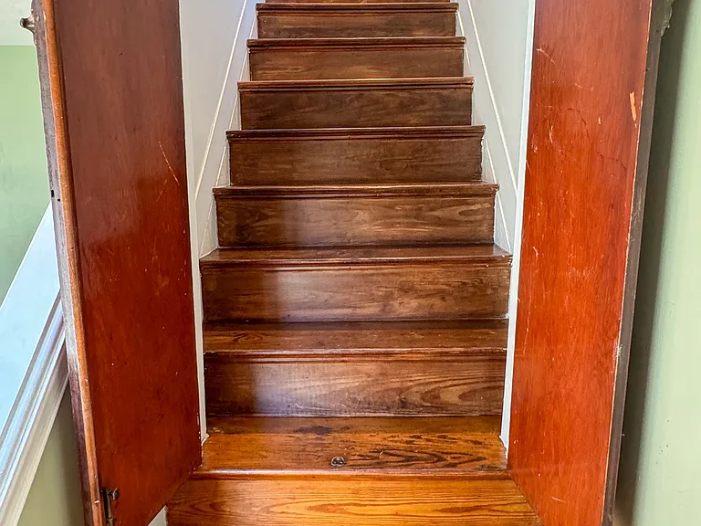 221 Inverness Ave — Photo 4