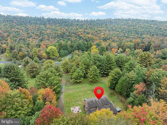 3rd image of 498 Decker Valley Rd