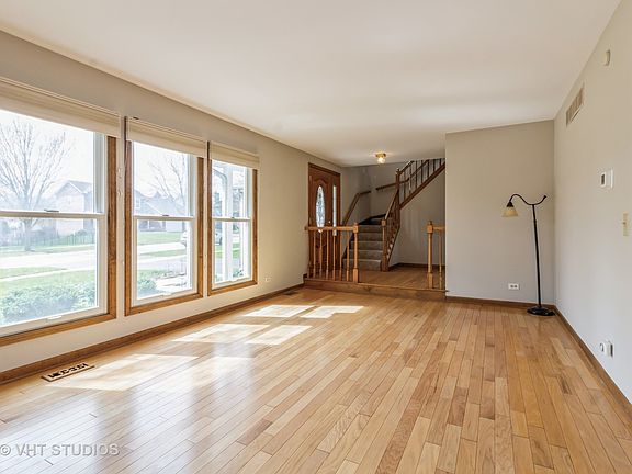 4th image of 244 Mistwood Ln