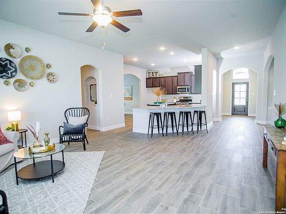 3rd image of 2255 Meadow Way