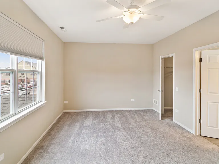 1161 Mount Vernon Dr — Photo 9