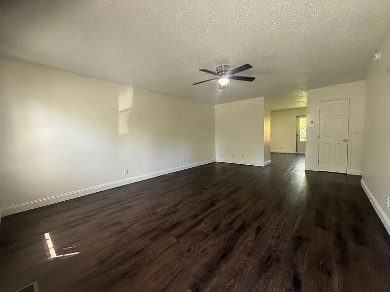 1541 Southside Rd — Photo 4