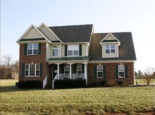 135 Redmeadow Dr, Advance, NC 27006