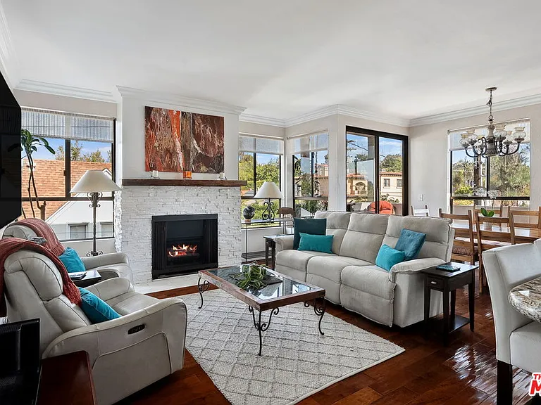 12115 San Vicente Blvd #311 — Photo 4