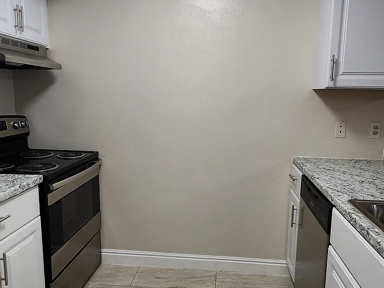 14140 E Temple Dr — Photo 39
