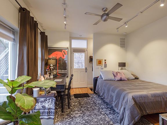 4th image of 1511 N Wicker Park Ave APT 1R