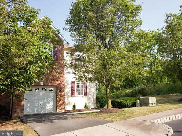 100 Asbury Dr, Red Hill, PA 18076