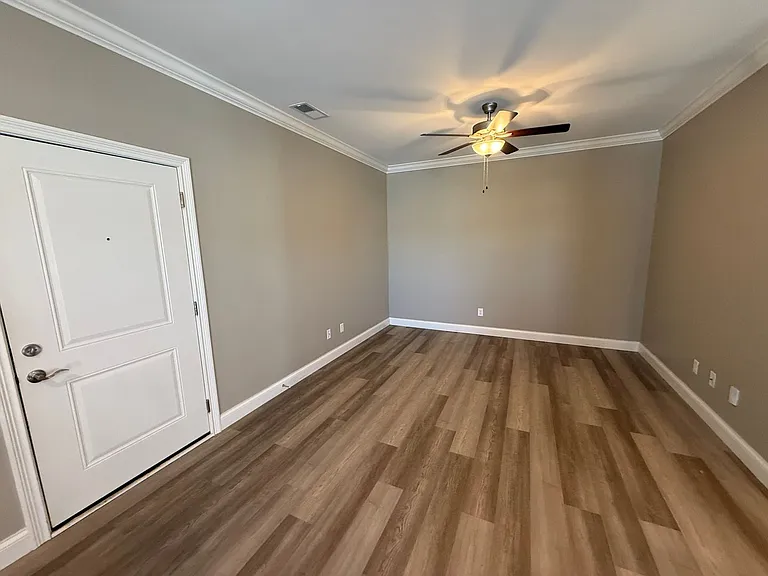 173 Windover Ave — Photo 5