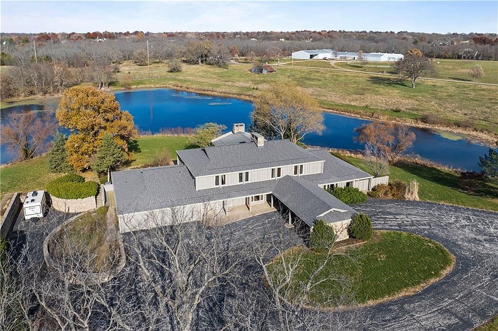 9580 W 199th St, Bucyrus, KS 66013 Zillow