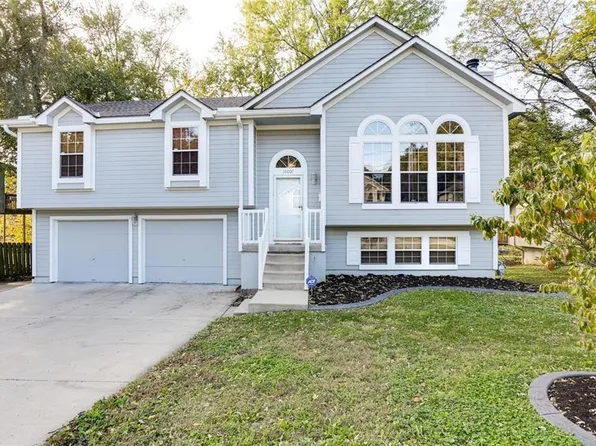 10007 E 70th Ter, Raytown, MO 64133