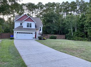 104 Emerson Ct, Hampstead, NC 28443