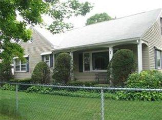 7 Eddy St, Springfield, MA 01104