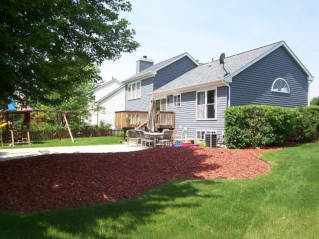 2nd image of 957 W Cambridge Ct