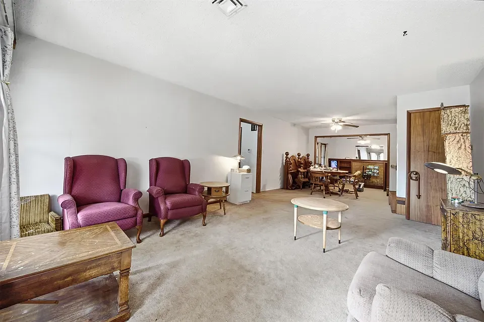 3 bed, 1688 sqft, $1,500 — Photo 3
