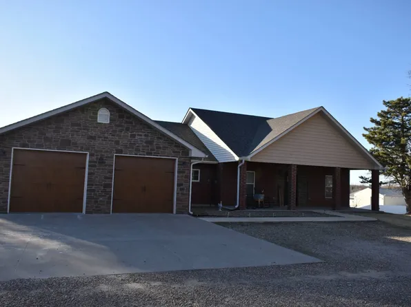 1458 Ash St, Waynoka, OK 73860