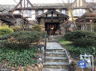 132 Edgehill Rd, Bala Cynwyd, PA 19004