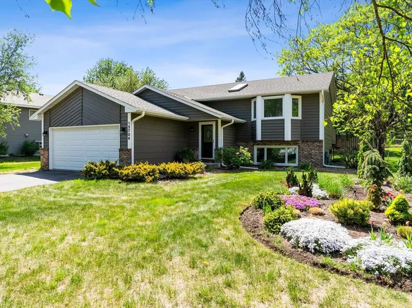 15704 Bryant Ave S, Burnsville, MN 55306