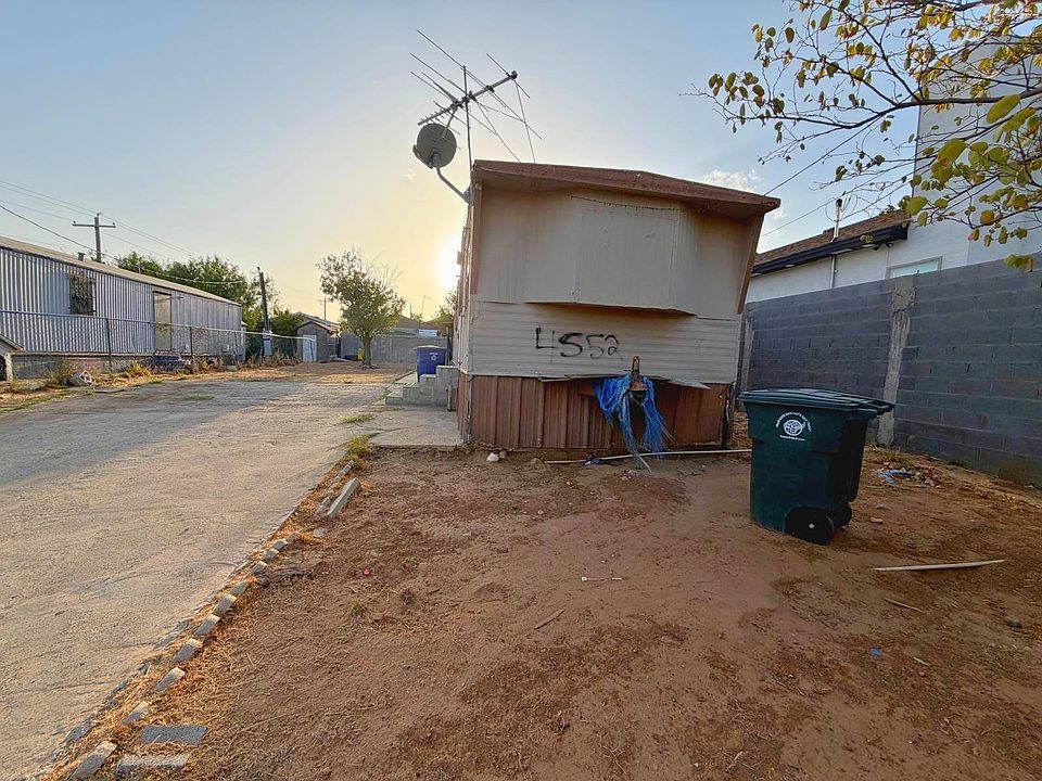 1st image of 4552 Sepulveda Ln