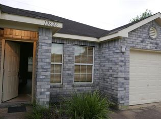 12626 Rio Bravo St, Rosharon, TX 77583
