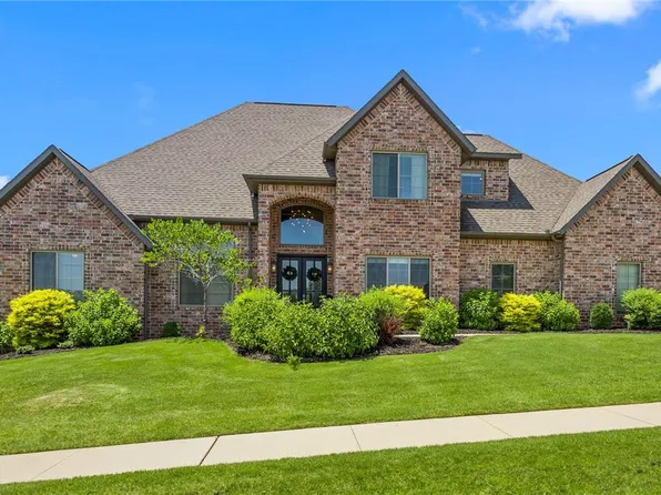 203 N Gleneagle Dr, Cave Springs, AR 72718