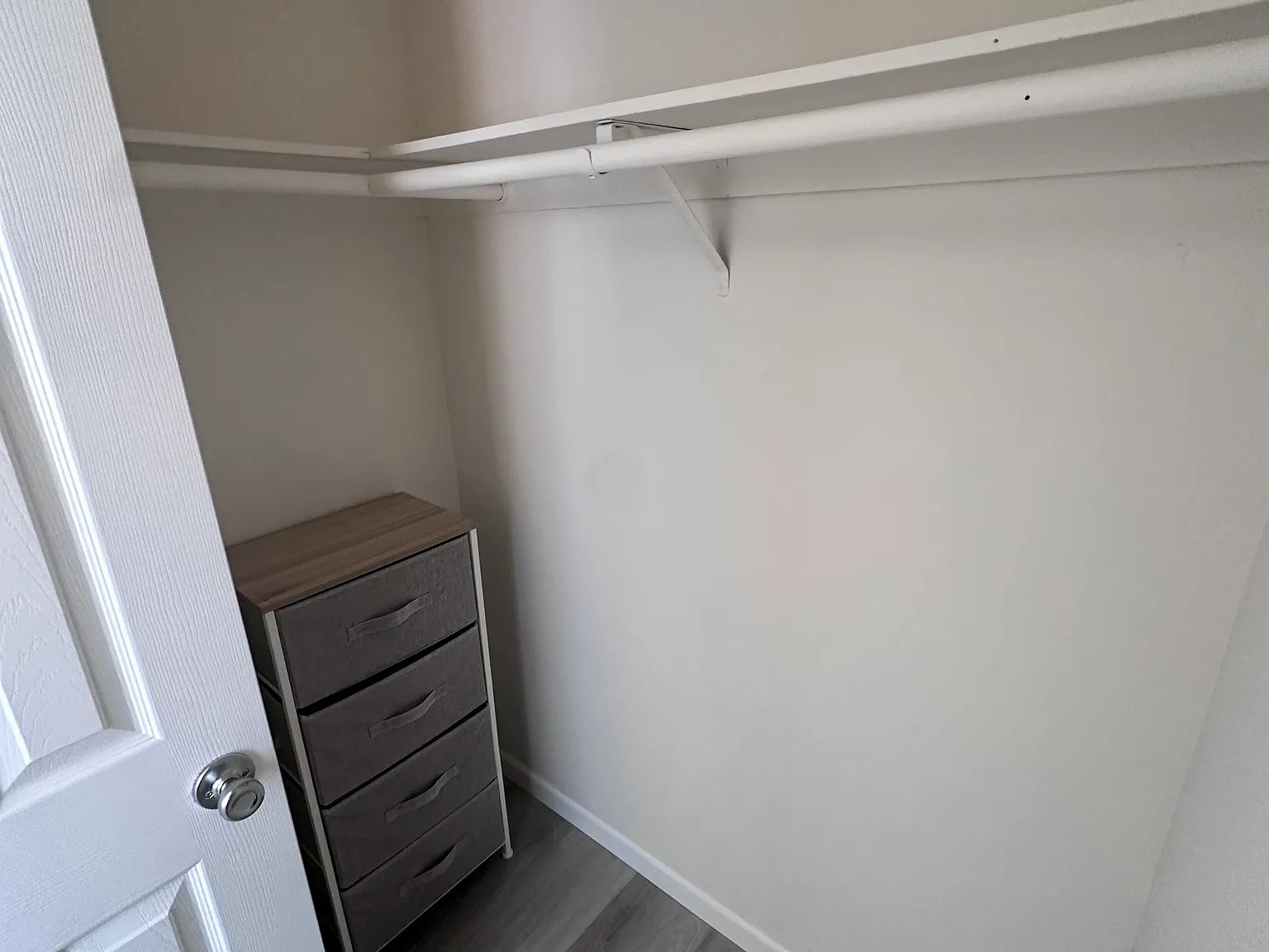 2 bed, 1200 sqft, $1,500 — Photo 4