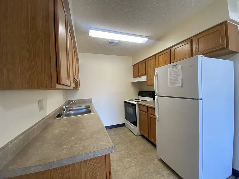Kimberly Club Apartments — Photo 191