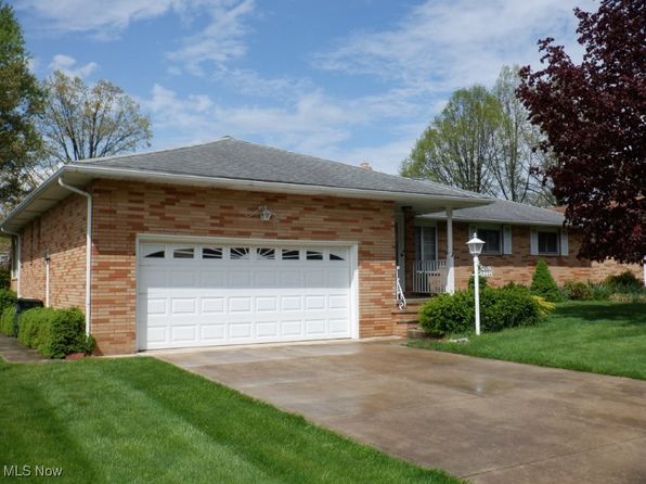 6220 Sequoia Dr, Parma, OH 44134