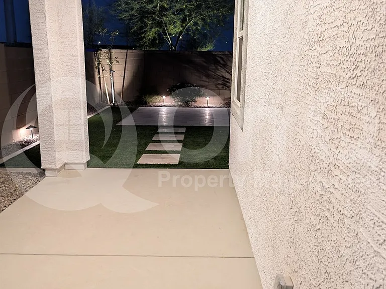3119 W Via Dona Rd — Photo 32