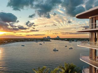 Hollywood Moon, Hollywood, FL 33019