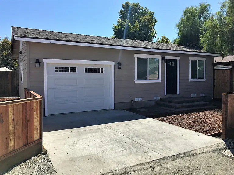 1141 5th Ave — Photo 1