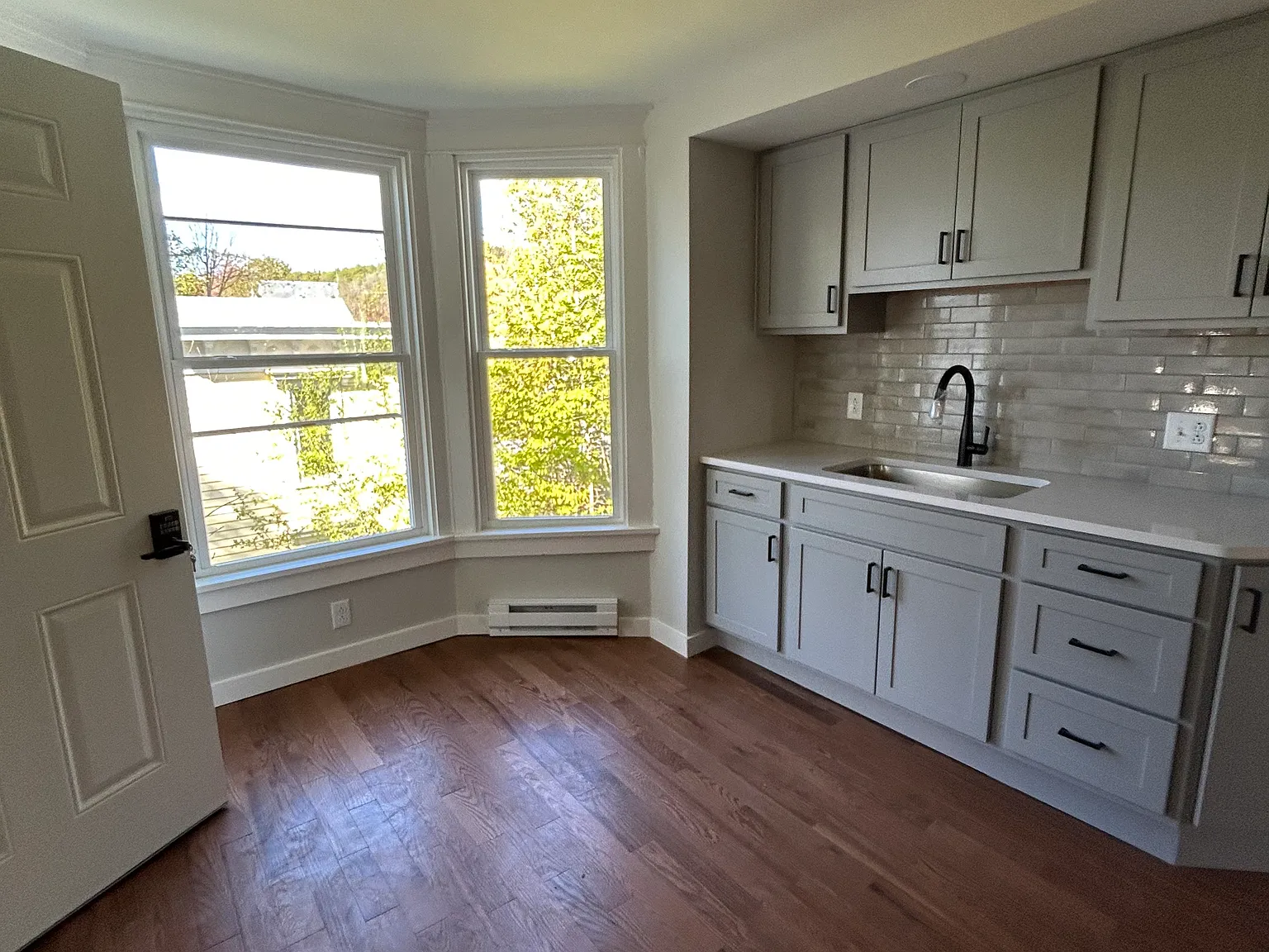 1 bed, $1,250 — Photo 1