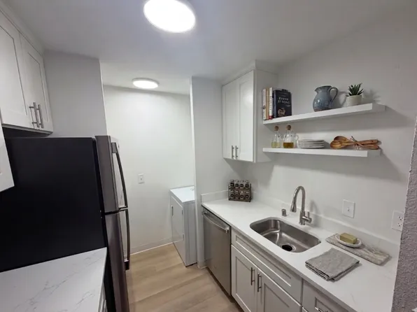 Luminaire Apartments