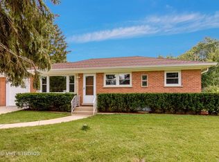 3303 N Betty Dr, Arlington Heights, IL 60004