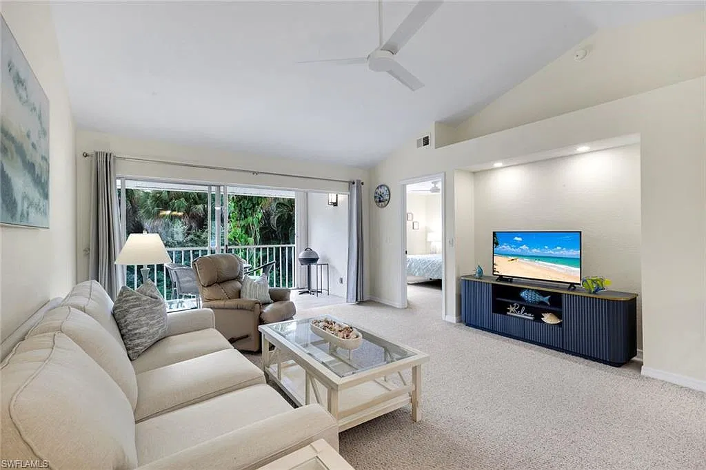 2 bed, 2.0 bath, 1200 sqft, $4,500 — Photo 1
