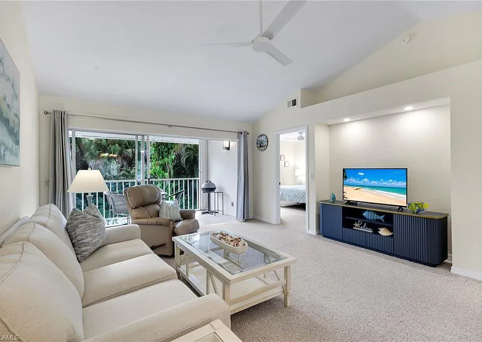 228 Belina Dr #606