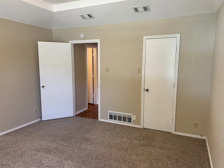 2212 Bolivar St #2212 — Photo 11