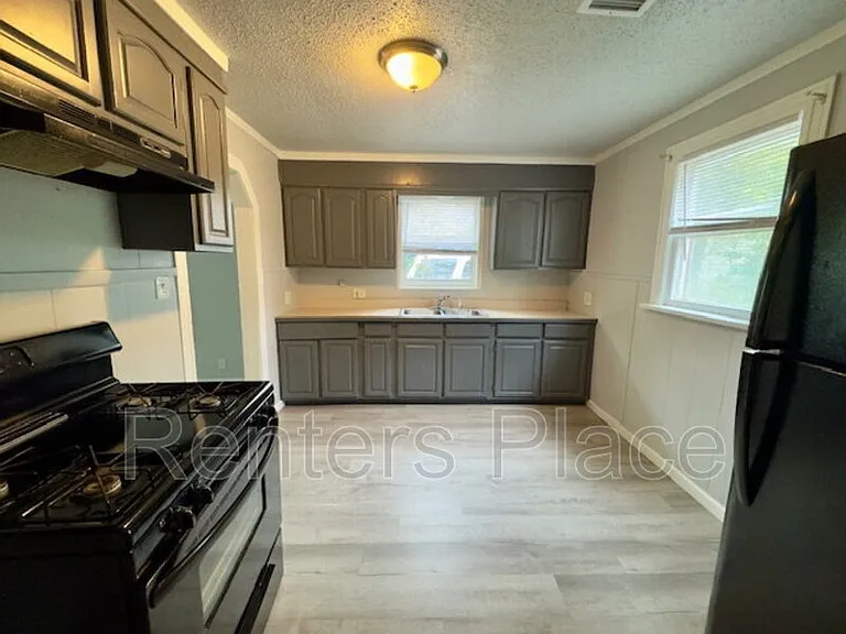 4717 S 33rd West Ave — Photo 5